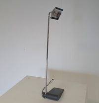 Table / desk lamp