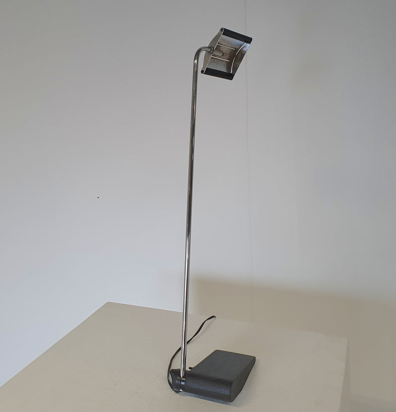 Table / desk lamp