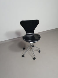 Vintage draaistoel model 3117 van Arne Jacobsen voor Fritz Hansen
