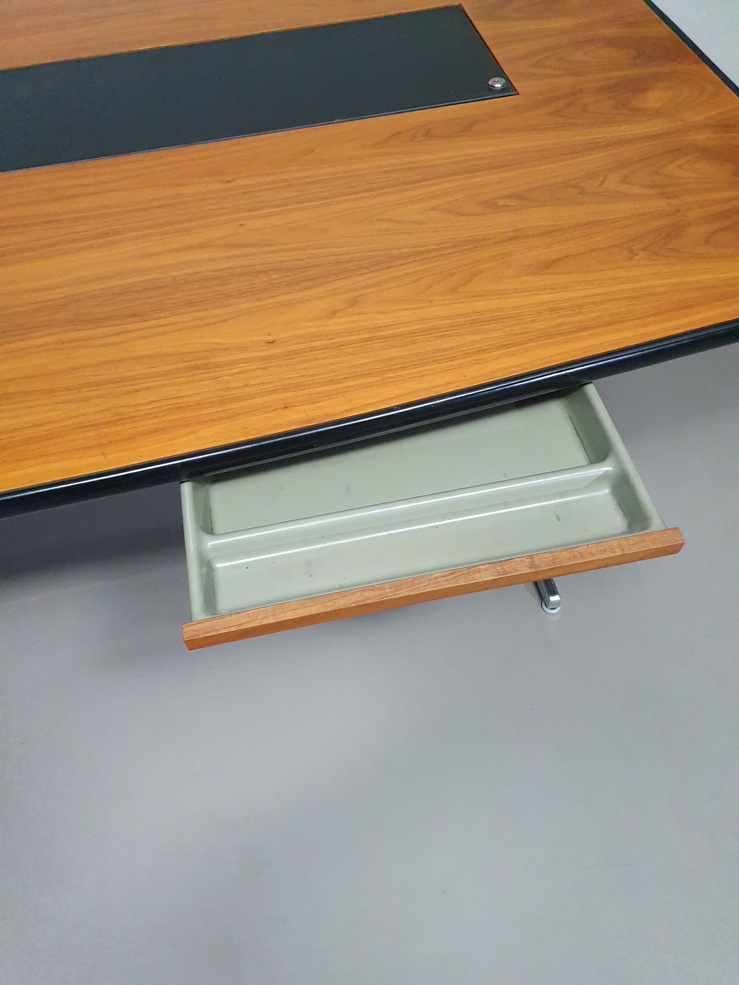 George Nelson / Type Action office conference desk Manufacturer Herman Miller Year 1964 