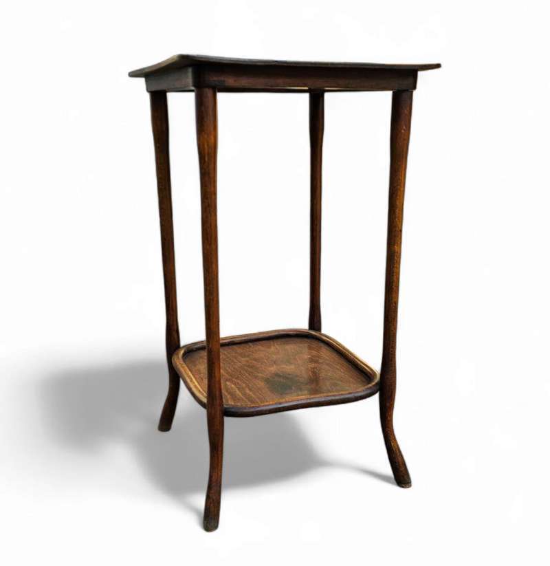 Michael Thonet side table / plant stand 

47 x 47 x 76 cm