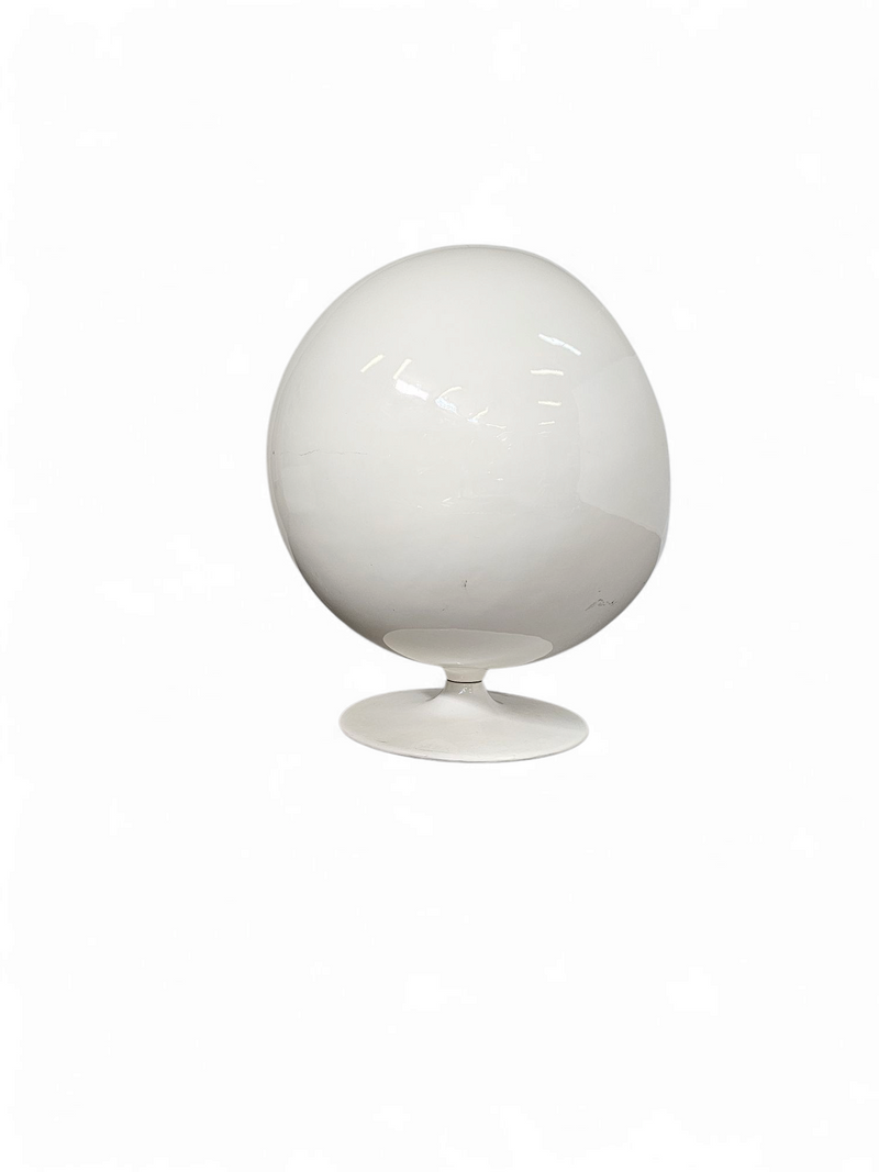 3 x fiber glass ball chair 1980s