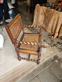 2 x Jacobean Lionel head armchairs
Oak wood / webbing
Early 20th century