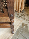2 x Jacobean Lionel head armchairs
Oak wood / webbing
Early 20th century