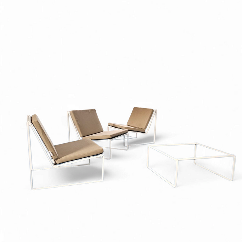 Kho Liang Ie 024 set lounge chairs / coffee table /Artifort 1962