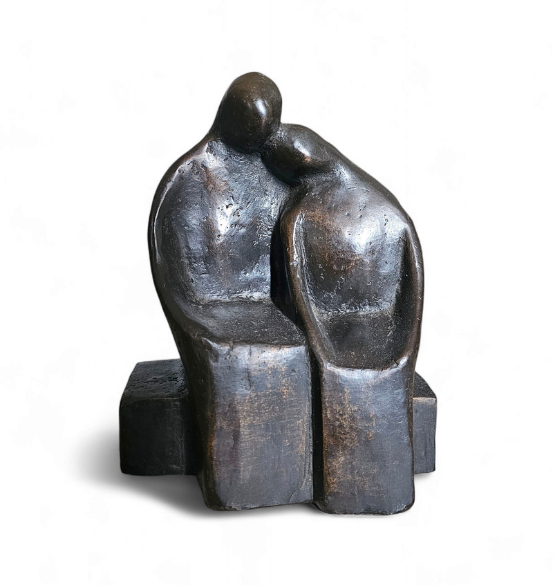 Solid bronze figures / Marked HK / height 17 cm

Height 17 
Width 14
Depth 9 cm