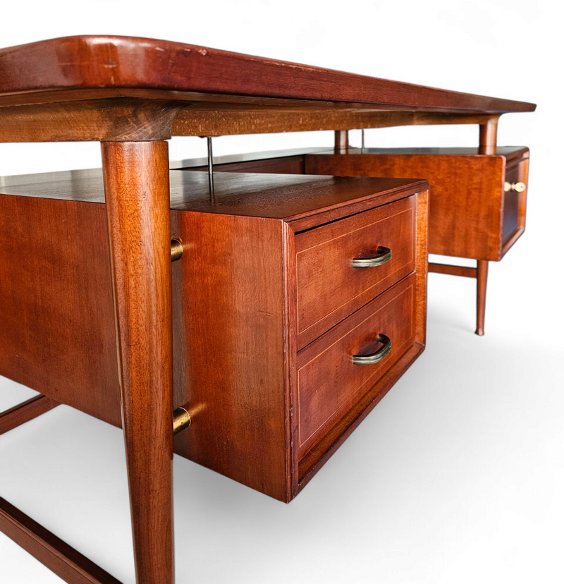 Formule executive teak desk 1965