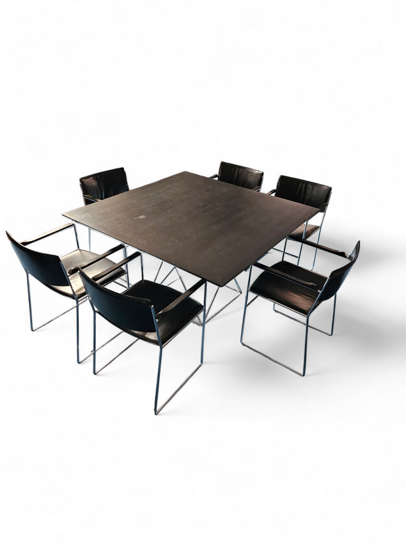 Arco dining set by Arnold Merckx
With a rare Arco matching table 1980s
Black leather / black top