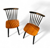 Set of 2 Spindle Back dining chairs / curved
seating / Teak wood seat / 1960s / Pastoe Holland / 1970s