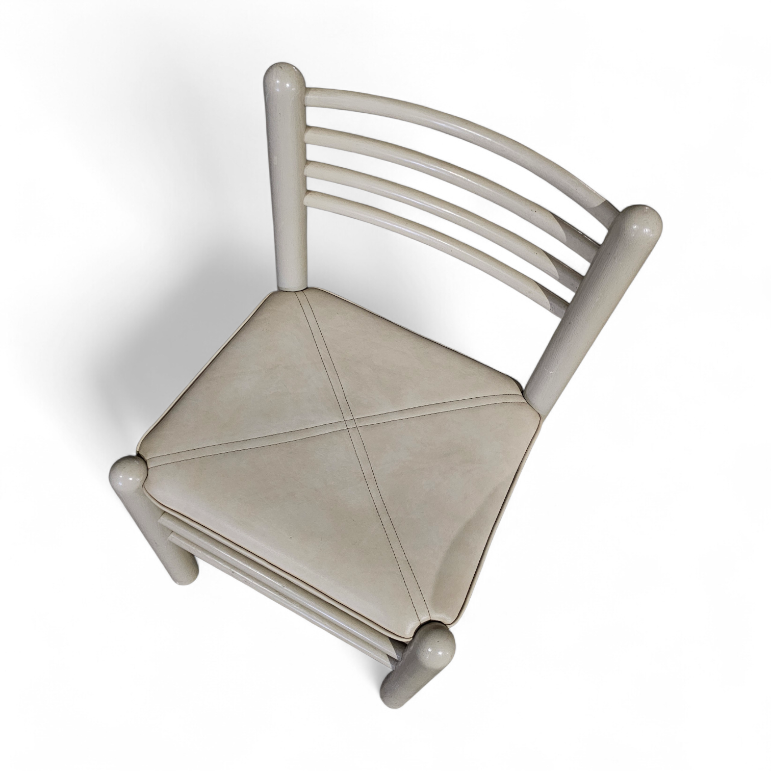 5 x dining chair / light grey wooden frame / leather seat / Germany 1970s / labeled " ideen für kuchen - innenarchitektur "