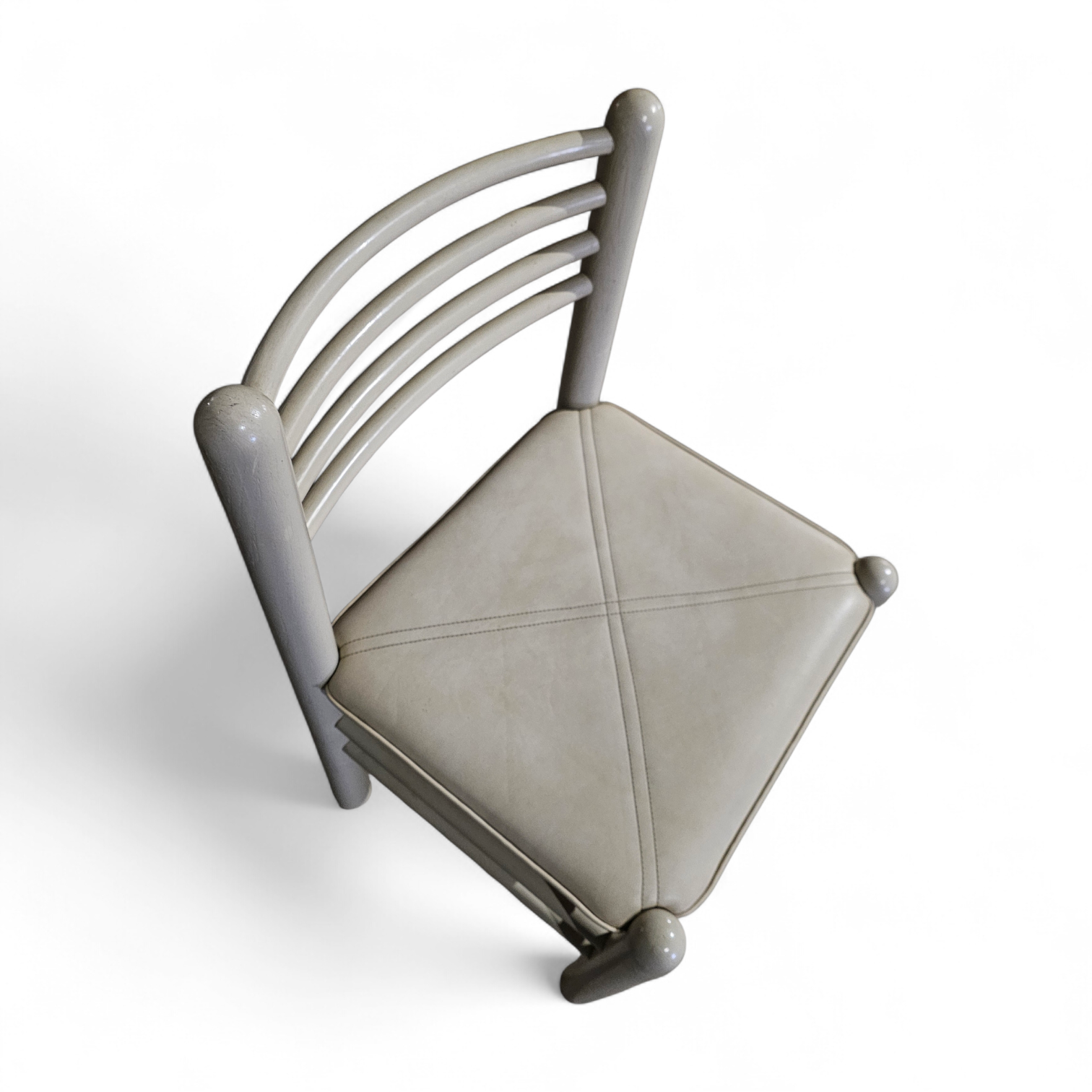 5 x dining chair / light grey wooden frame / leather seat / Germany 1970s / labeled " ideen für kuchen - innenarchitektur "