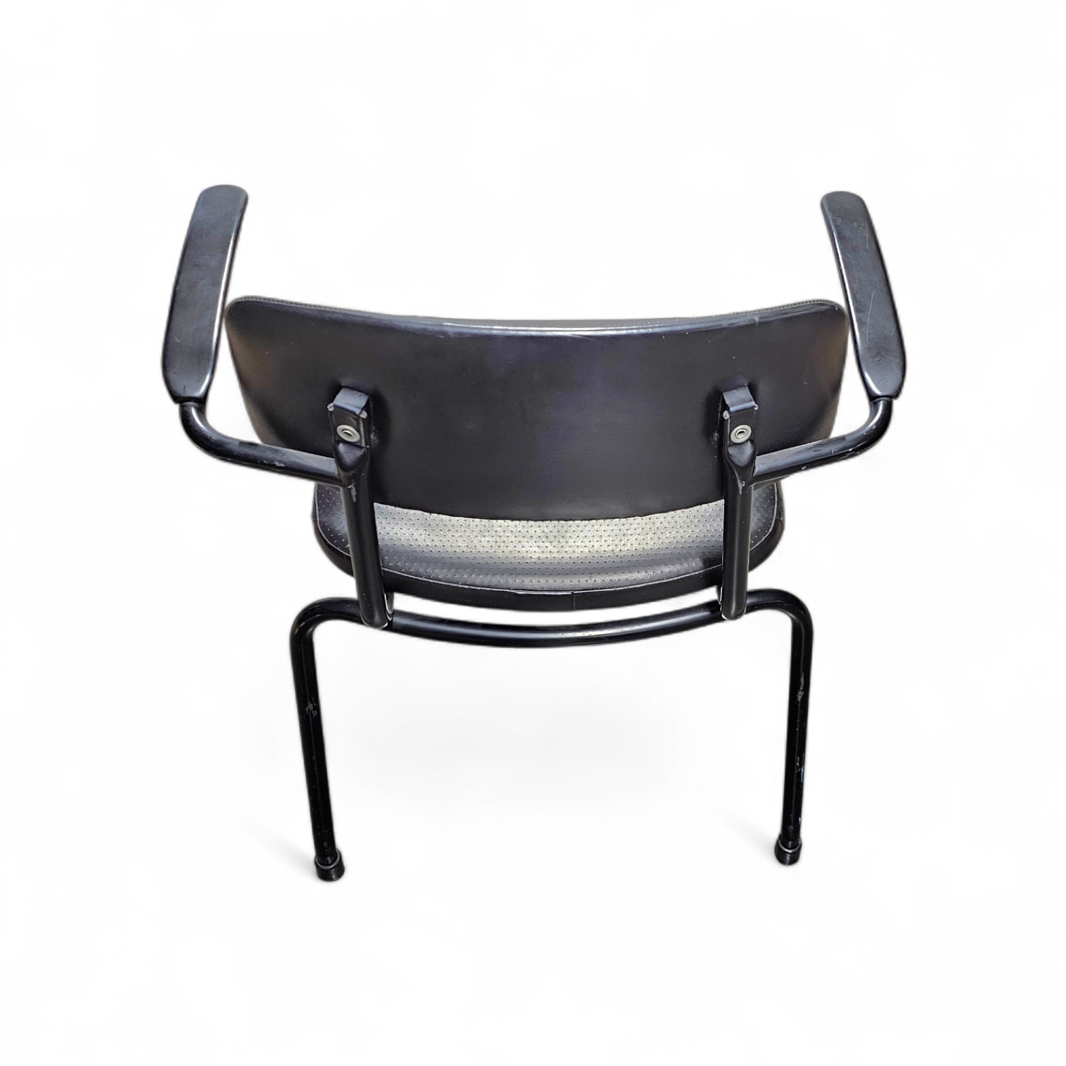 2 x Dining chair by Ahrend De Cirkel / 1960s