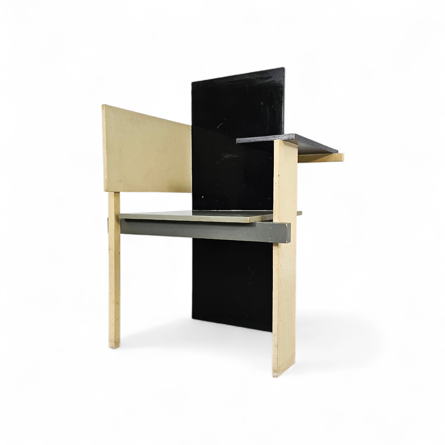 Old Berlin chair / Berlijnse Stoel / Gerrit Rietveld / Signs of repair