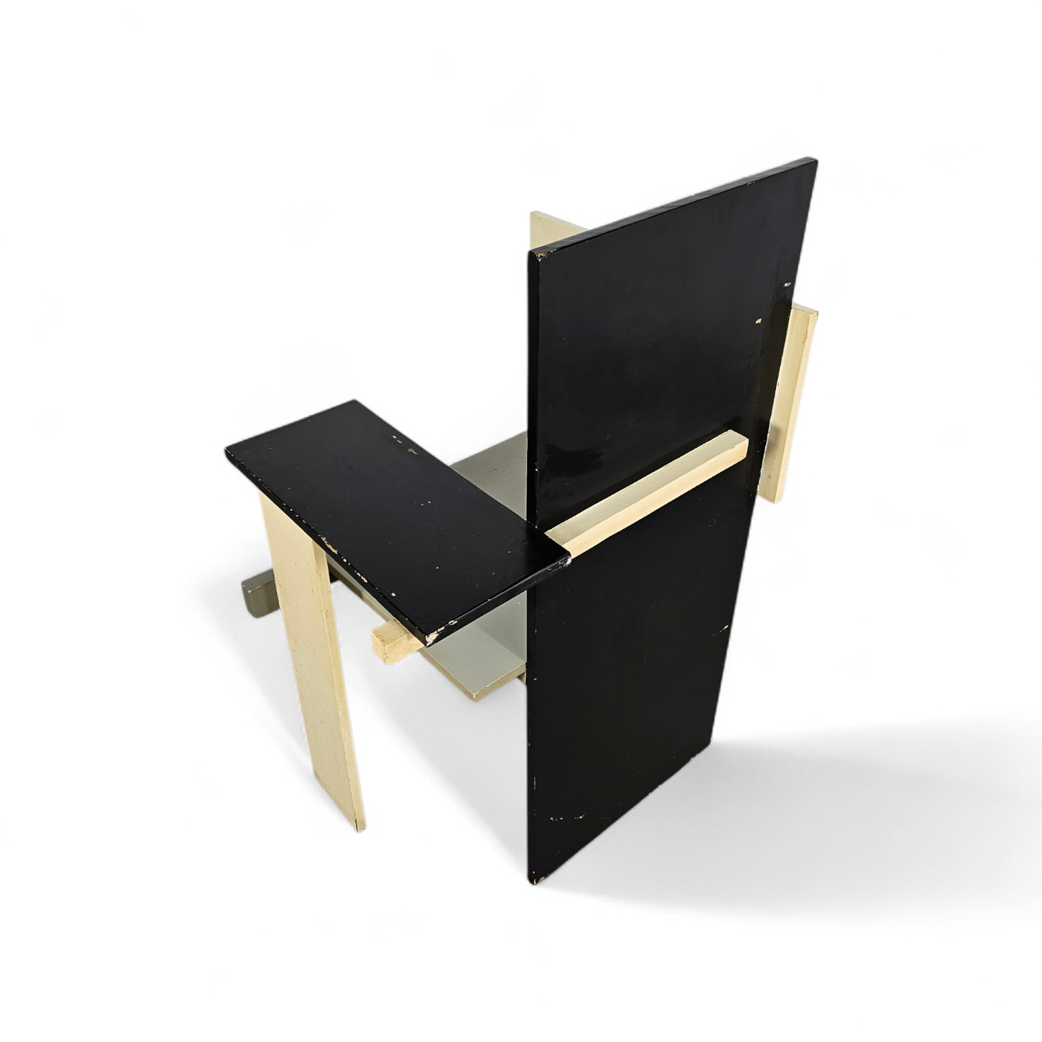 Old Berlin chair / Berlijnse Stoel / Gerrit Rietveld / Signs of repair