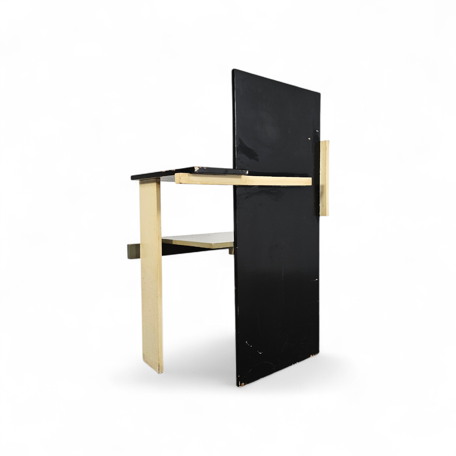Old Berlin chair / Berlijnse Stoel / Gerrit Rietveld / Signs of repair