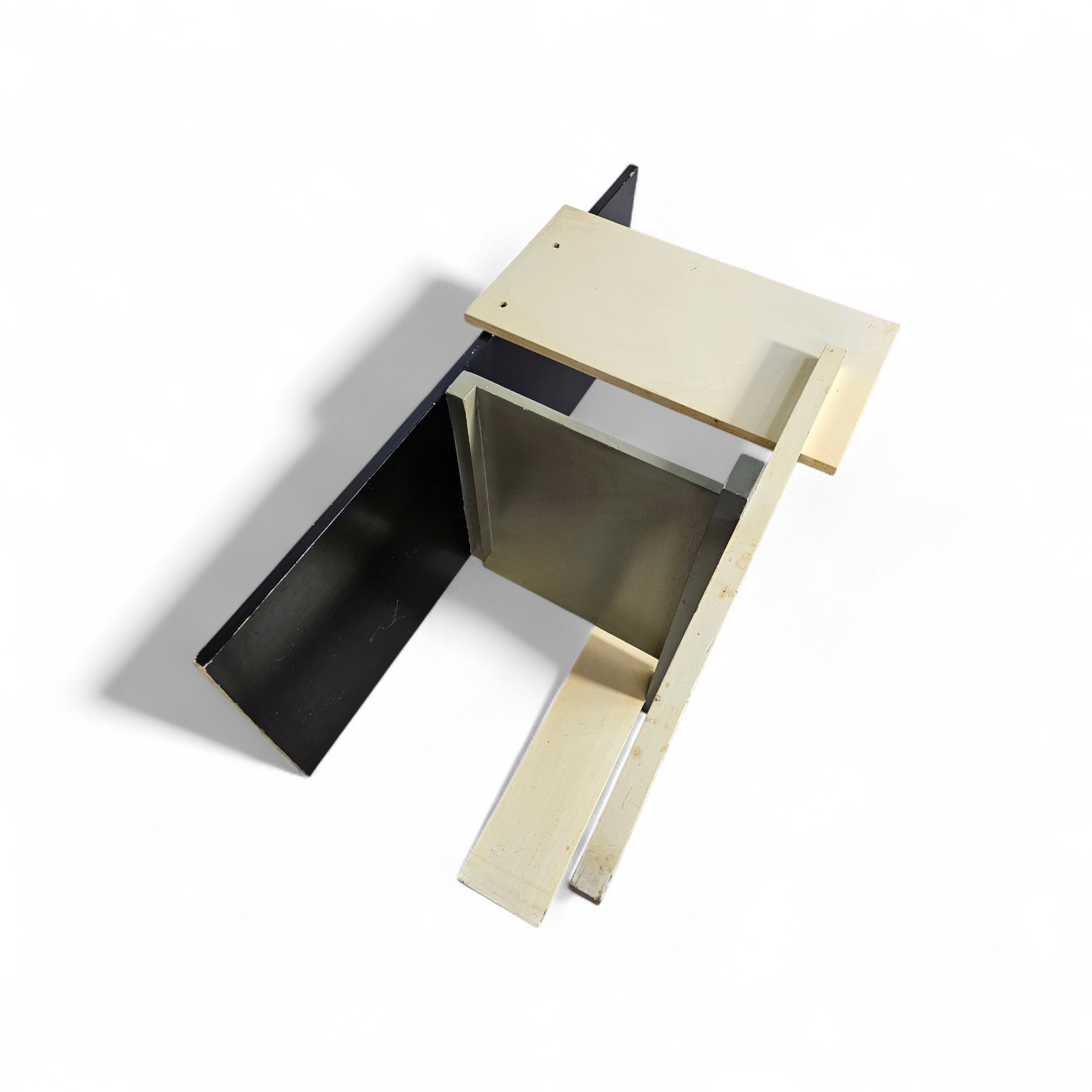 Old Berlin chair / Berlijnse Stoel / Gerrit Rietveld / Signs of repair