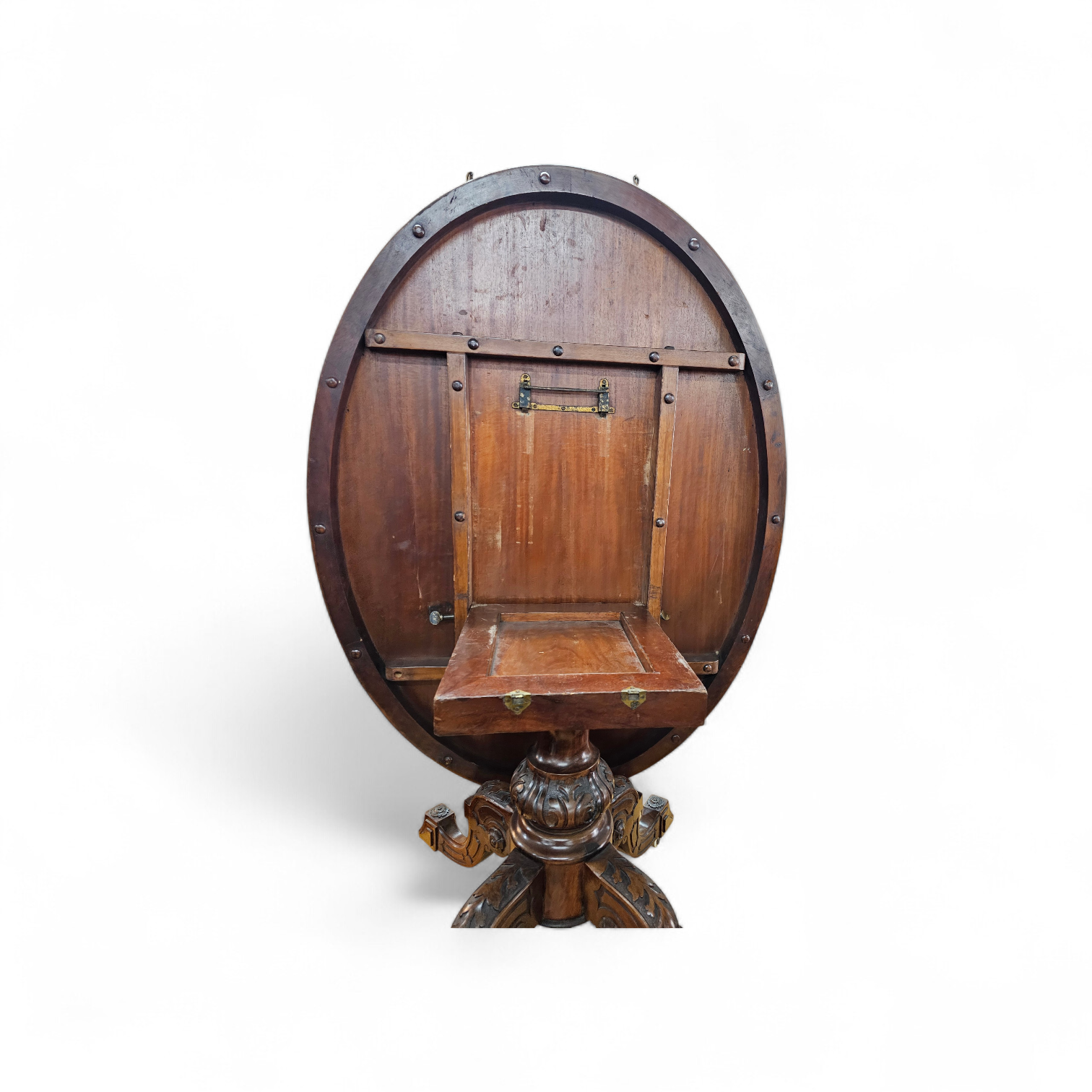 Oval Victorian tilt - top table
Breakfast table / 1840s