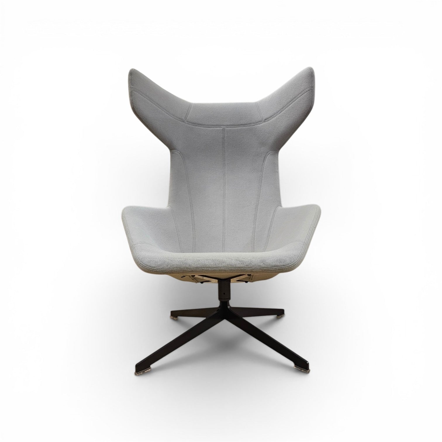ALFREDO HÄBERLI / armchair “Take a line for a walk” / Moroso / Italy
