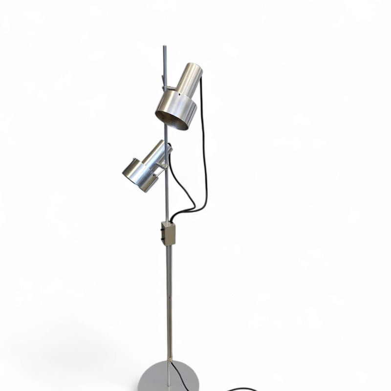Architec FA2 floorlamp by Peter Nelson