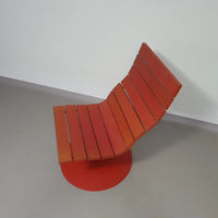 Marcus Arvonen voor Ikea (PS 2009) - 2 rode draaifauteuils Brygga