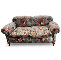 Floral fabrics / classic Sofa / stunning condition
Weighty sofa 100 kg