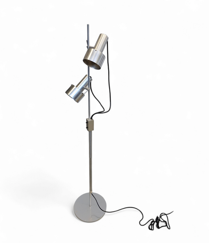 Architec FA2 floorlamp by Peter Nelson