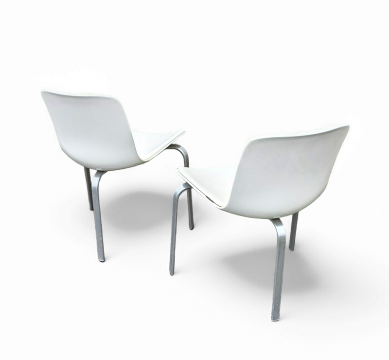 Set / Poul Kjaerholm for Fritz Hansen / PK8 / Chairs 2012