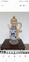 Italy / ceramic / Majolica / Deruda / teapot / Height 50 cm