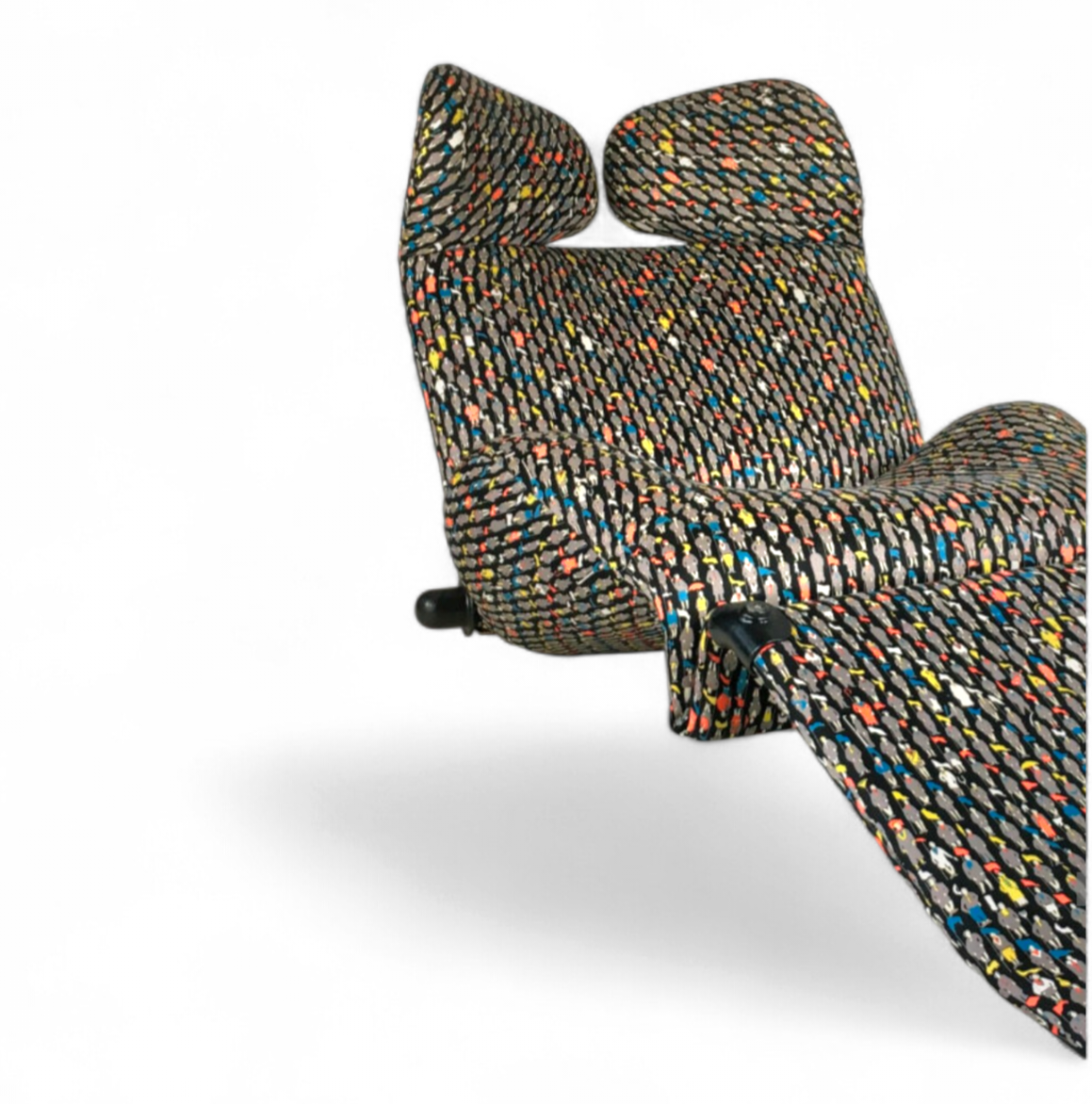 Wink chair by Toshiyuki Kita for Cassina / Gaetane Pesce fabric

Cassina

Model - Model 111 Wink Lounge Chair