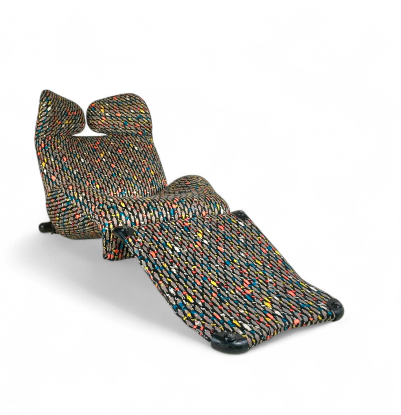 Wink chair by Toshiyuki Kita for Cassina / Gaetane Pesce fabric

Cassina

Model - Model 111 Wink Lounge Chair