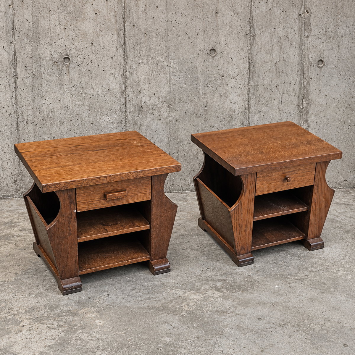 2 x matching oak magazine tables / night stands
