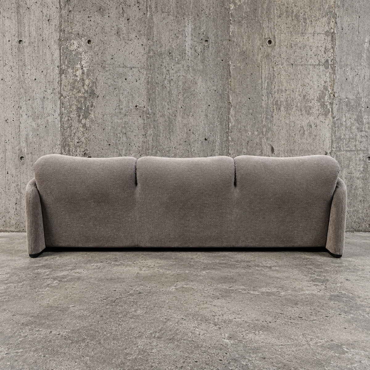 Maralunga 3-seater by Vico Magistretti for Cassina /