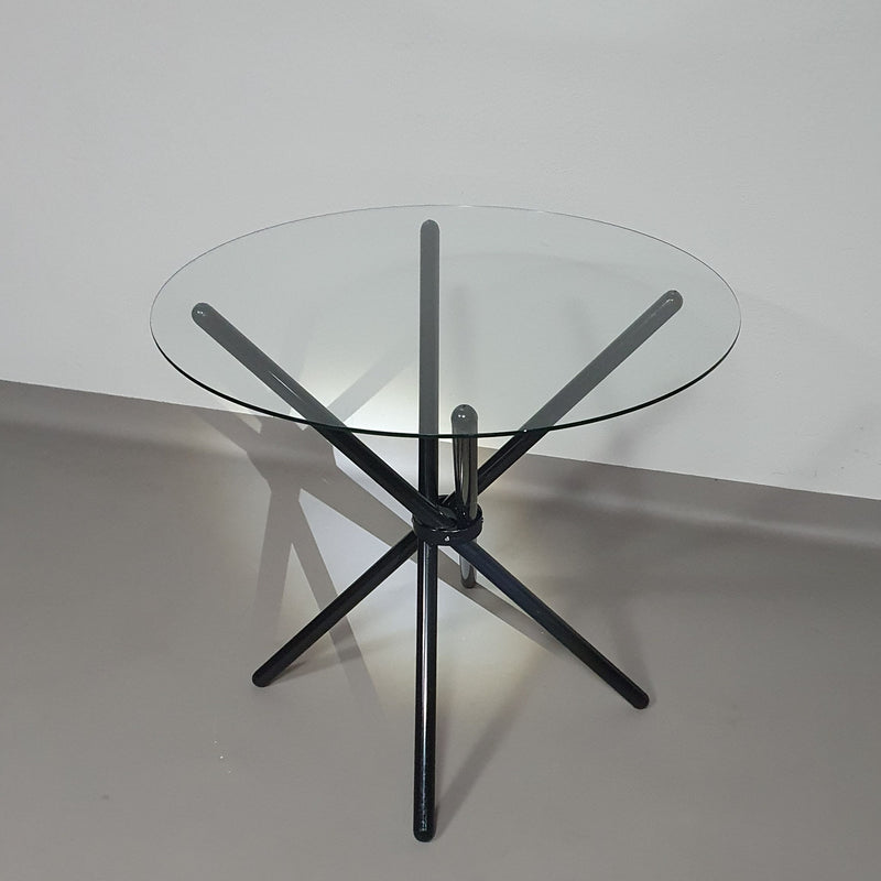 A thing of beauty is a joy for ever.
Italian folding table 80's
Aluminium frame