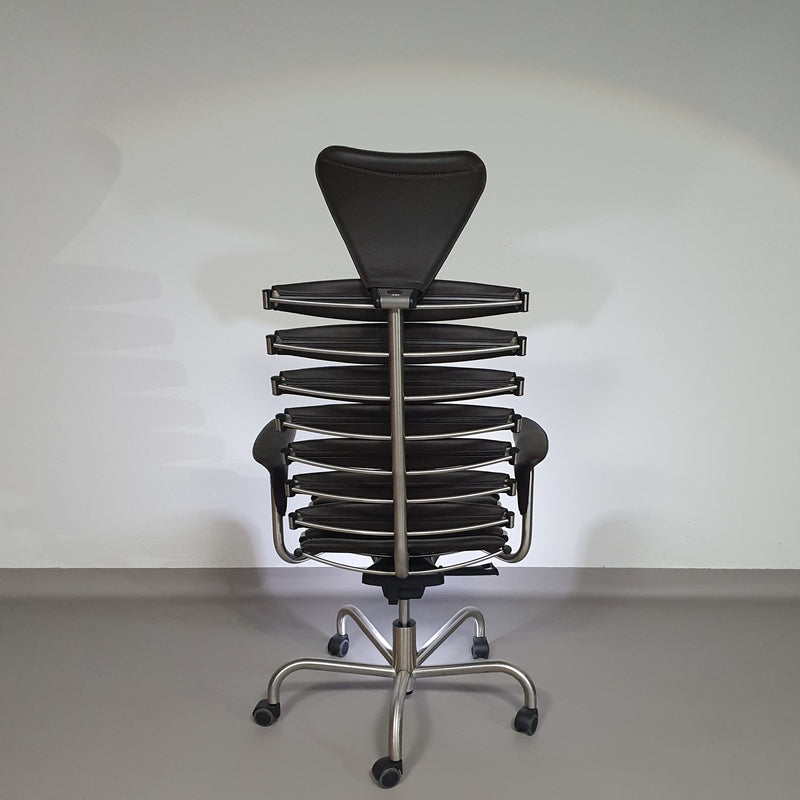 De Sede DS-2100/161 Executive Chair from our designer Home Office collection.
Mint condition 
Dark brown leather
