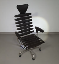 De Sede DS-2100/161 Executive Chair from our designer Home Office collection.
Mint condition 
Dark brown leather