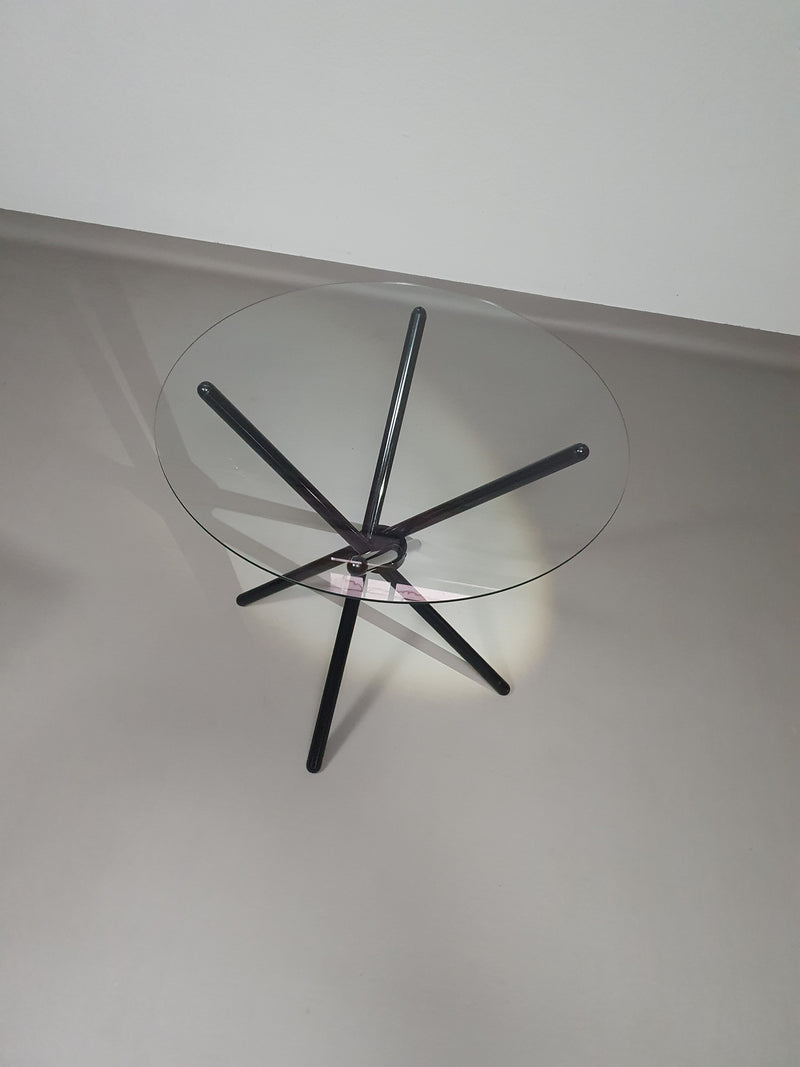 A thing of beauty is a joy for ever.
Italian folding table 80's
Aluminium frame