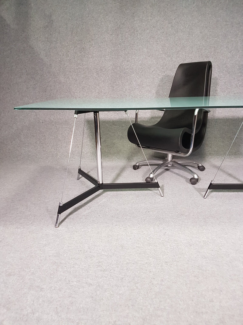 Italian tripod table / mat glass table top / Gabriel Teixidós