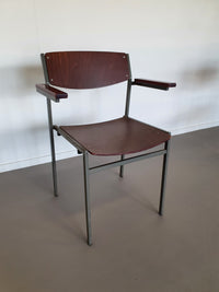 Gijs van der Sluis voor 't Spectrum met en zonder armleuning in mooie vintage staat Meerdere op voorraad.