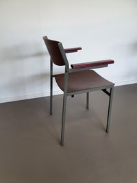 Gijs van der Sluis voor 't Spectrum met en zonder armleuning in mooie vintage staat Meerdere op voorraad.