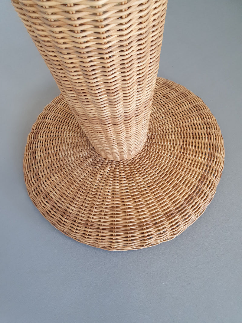 Gasparucci large wicker rattan floor lamp 191x52x52 cm. Very good condition.