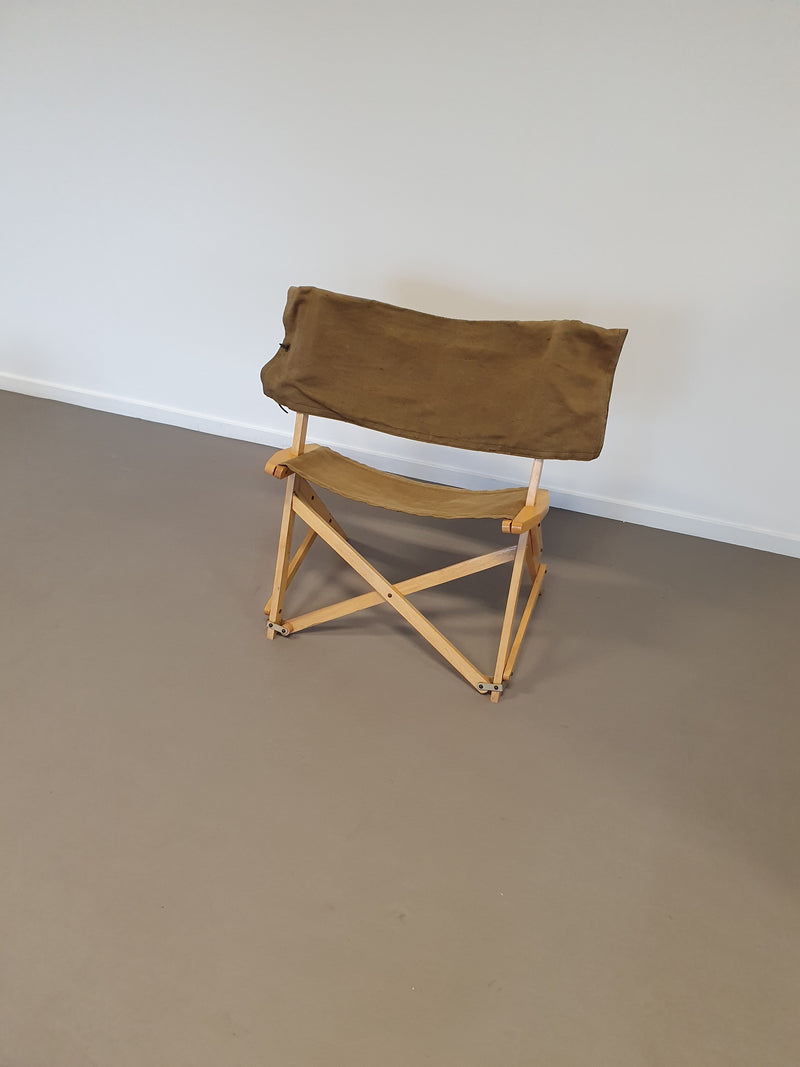Praia folding chair. For Gavina 1968. Height 75 / wide 57 / depth 44 / seat height 40 cm