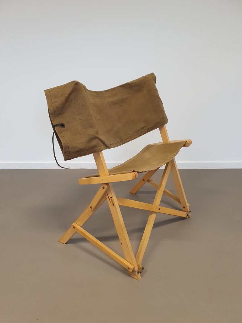 Praia folding chair. For Gavina 1968. Height 75 / wide 57 / depth 44 / seat height 40 cm