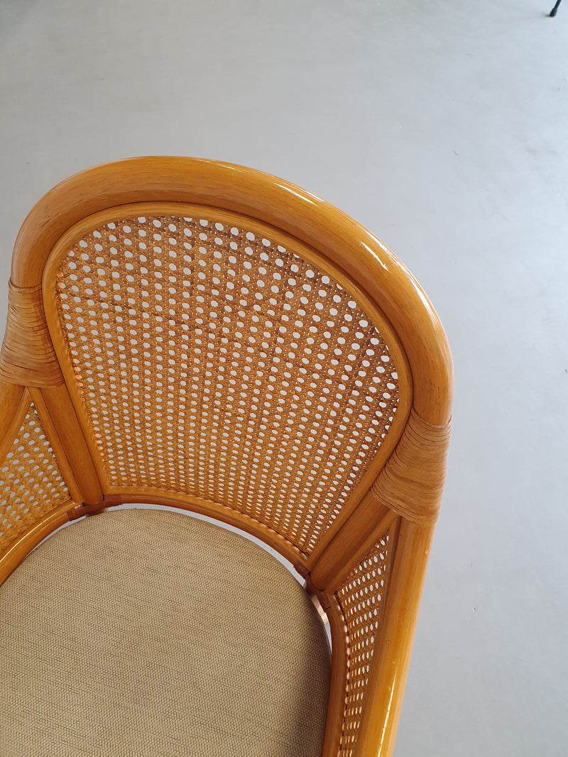 4 x Rattan /Webbing dining chairs 80s in beautiful condition