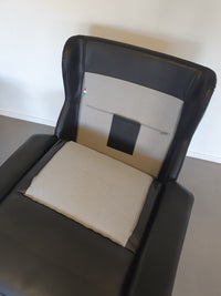 2 calf black leather lounge chairs