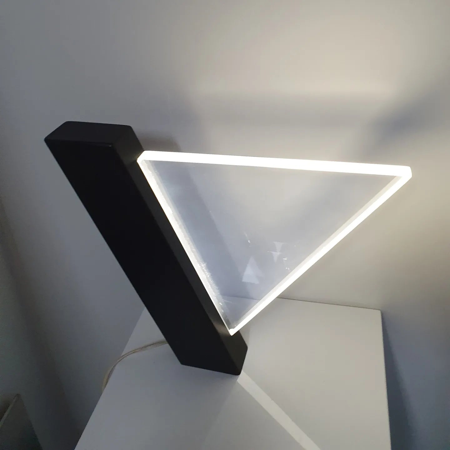 Lucite Indoor table lamp - Vittorio - Peter Schreuder Goedheijt.
