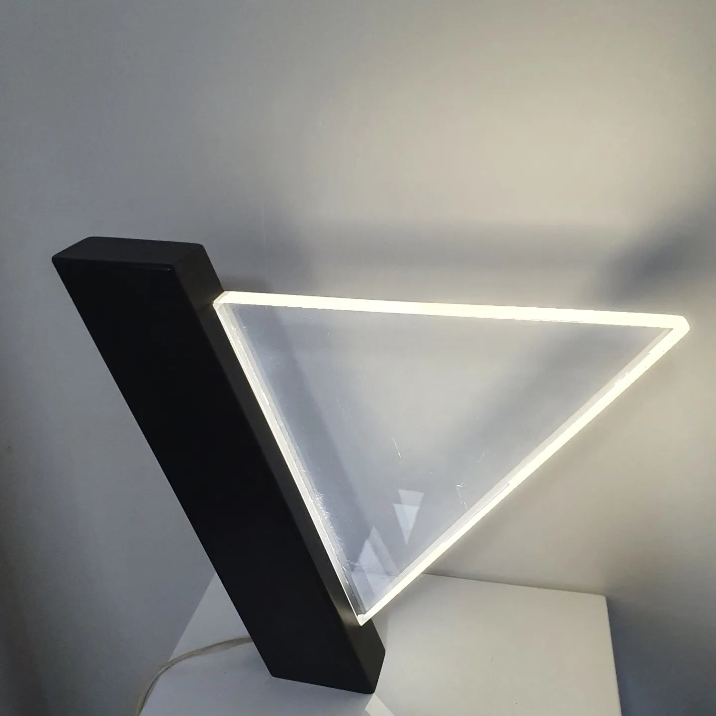 Lucite Indoor table lamp - Vittorio - Peter Schreuder Goedheijt.